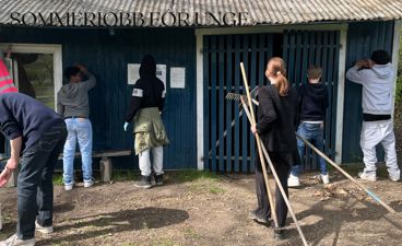 Sommerjobb for ungdom i Skolehagene